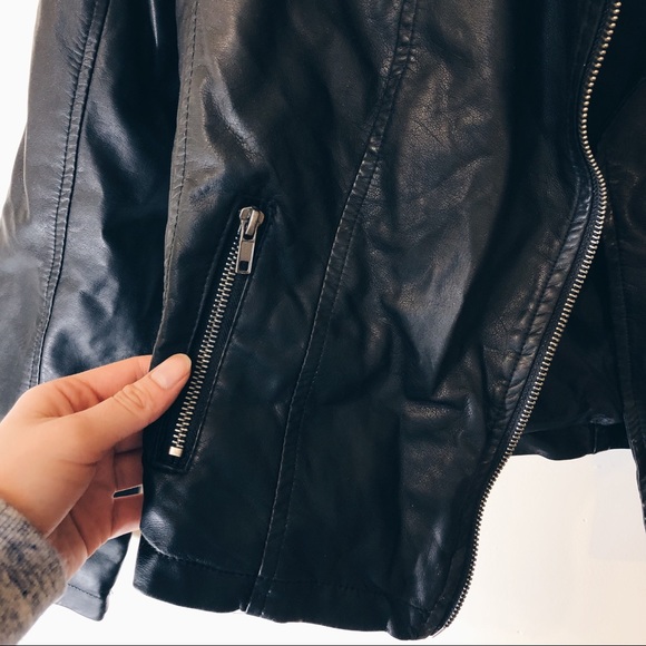 Leather jacket - Picture 3 of 5